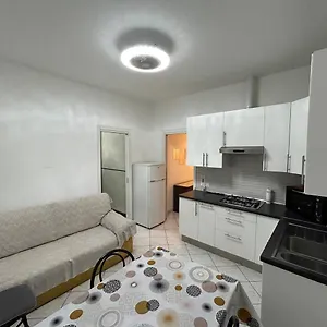  Appartamento Casa Deluxe -50m Dal Mare-
